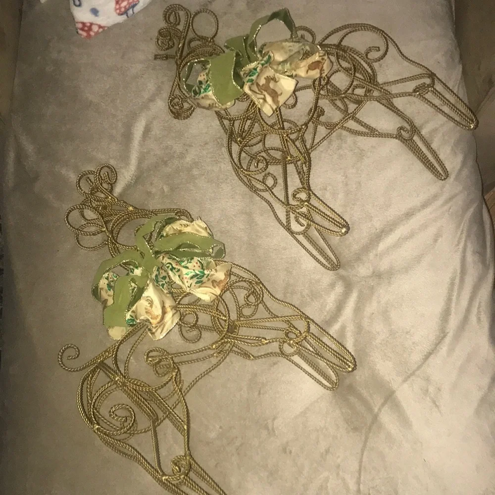 Vintage Wire Reindeer Pair- Figurine -Christmas